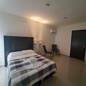 Mahahual's Gate Hotel